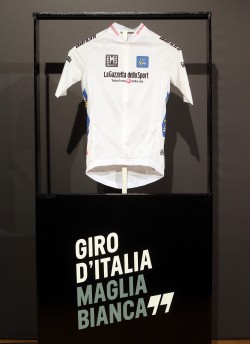 RCS: GIRO; GIORGIA + MAGLIE