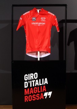 RCS: GIRO; GIORGIA + MAGLIE