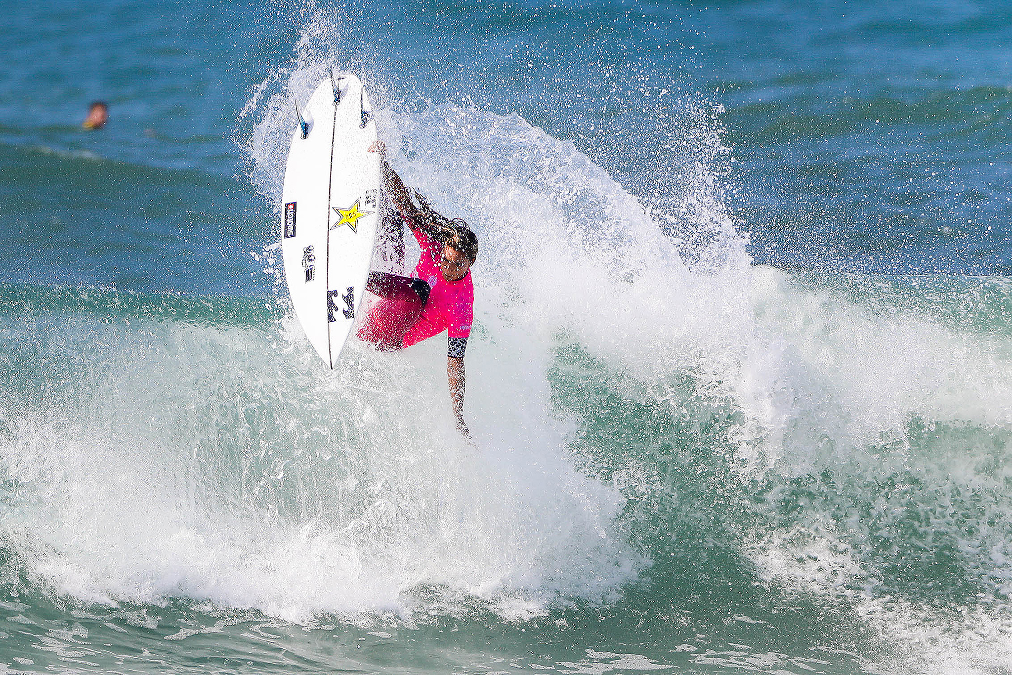 Courtney Conlogue in air reverse durante la quinta batteria del Round 1