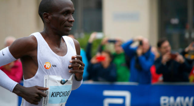 Atletica: le scarpe da record di Eliud Kipchoge saranno vietate alle  Olimpiadi di Tokyo – OA Sport