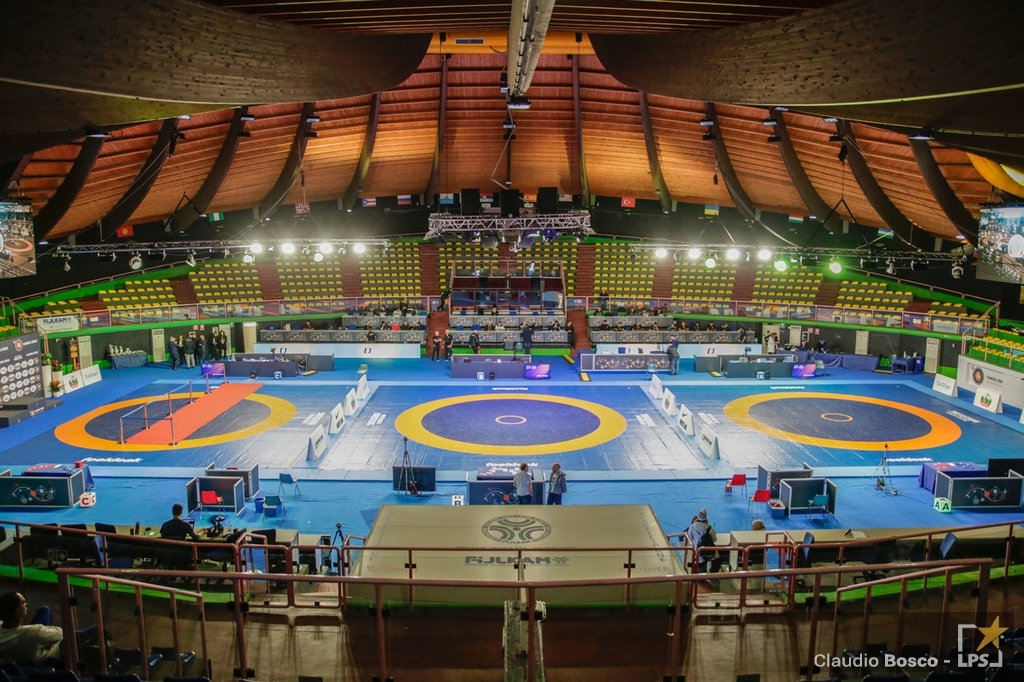 Lotta greco romana, Preolimpico Istanbul 2024: assegnati i primi pass per Parigi