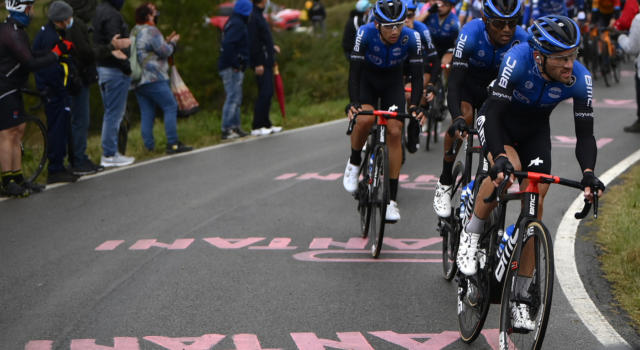 Ciclismo, la NTT vede la luce in fondo al tunnel: in arrivo un nuovo  sponsor per salvare il 2021 – OA Sport