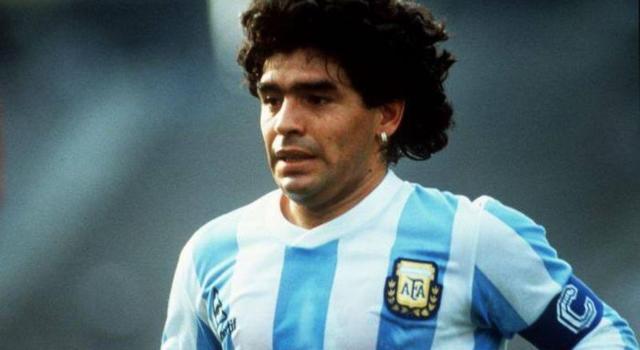Calcio: all'asta la maglia autografata di Diego Armando Maradona e altri  cimeli del campione argentino – OA Sport