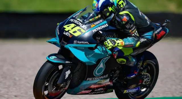 Motogp Su Tv8 Gp Stiria 2021 Orari Programma In Chiaro Diretta E Differita Qualifiche Oa Sport [ 350 x 640 Pixel ]