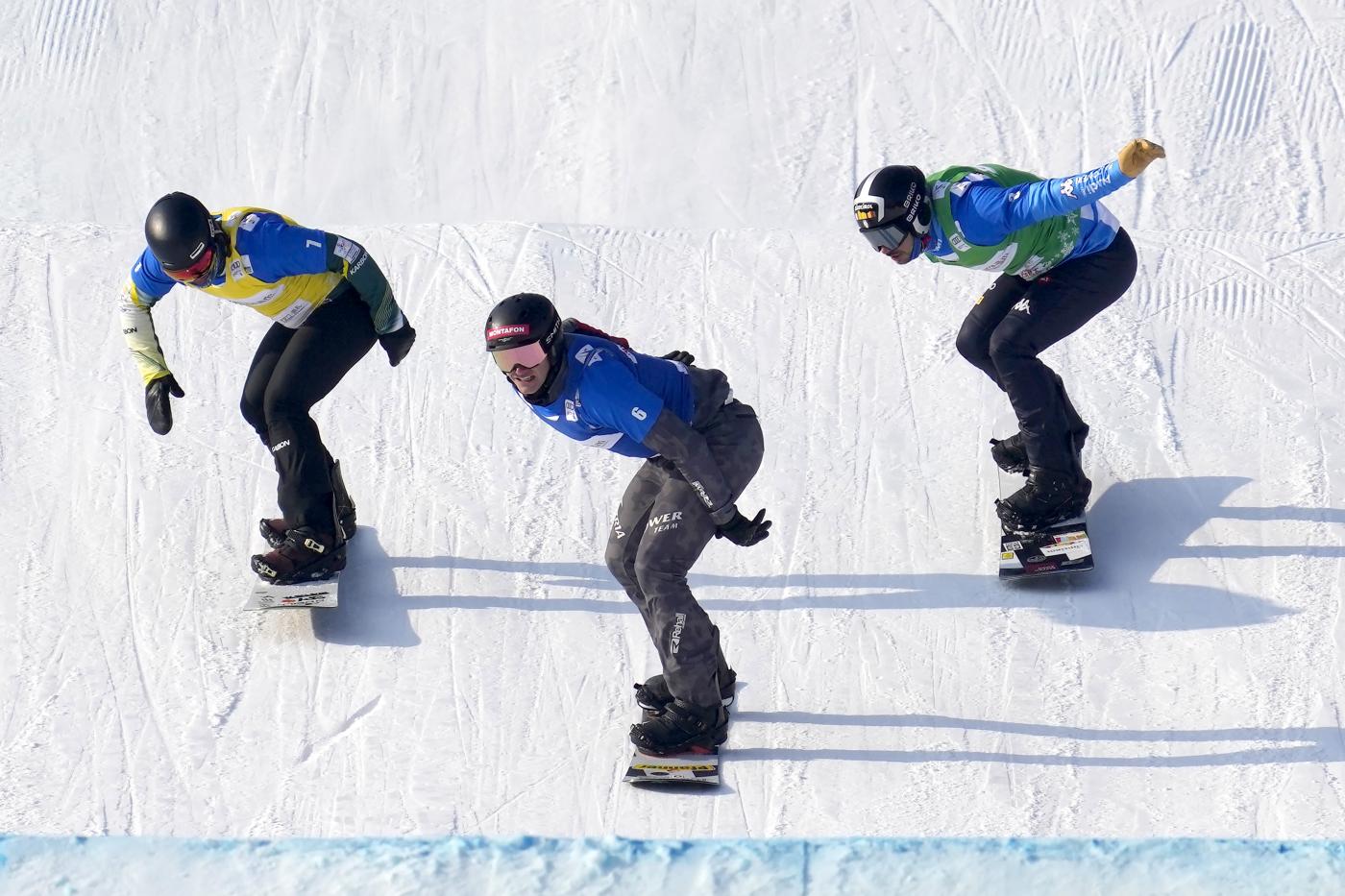 Snowboardcross: Alessandro Haemmerle vince a Cervinia al fotofinish, male gli azzurri