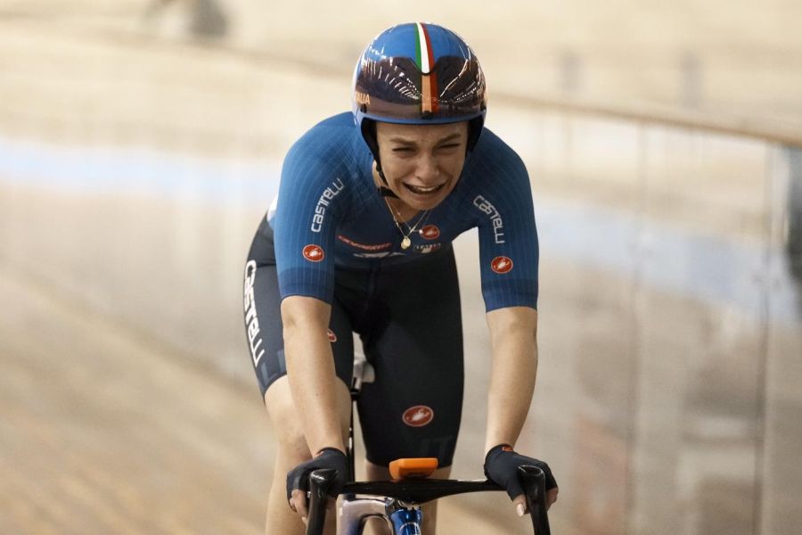 LIVE Ciclismo su pista, Europei 2022 in DIRETTA: Napolitano e Bianchi ai sedicesimi della sprint, ora Vece