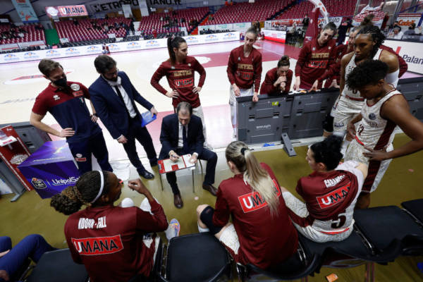 Basket: Reyer Venezia nel caos con le due squadre. Uomini nel caos neve in Turchia, donne rinviate all’arrivo a Montpellier