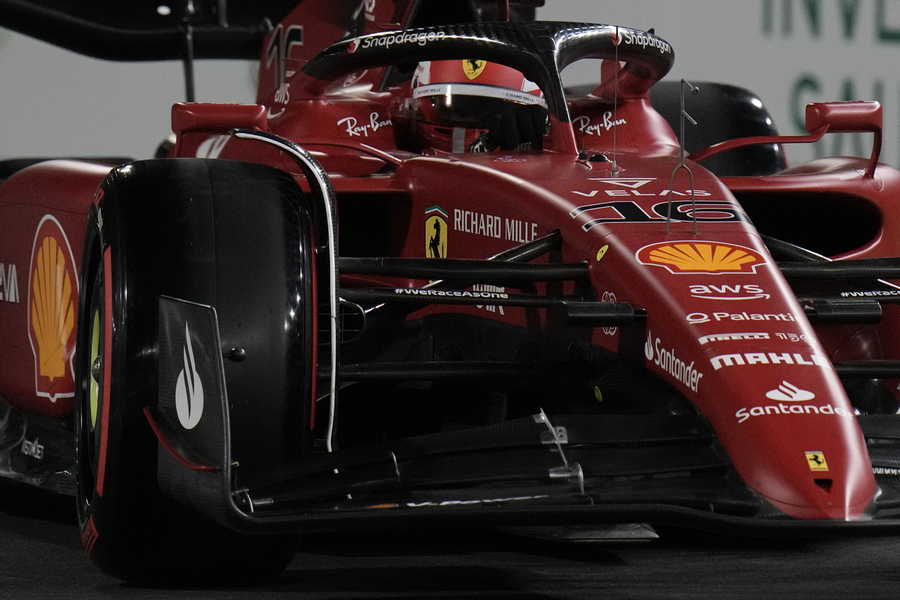 DIRETTA F1, GP Marina Bay 2022 LIVE: Red Bull ha sforato il budget cap. Ferrari: “Sanzioni reali per il futuro”