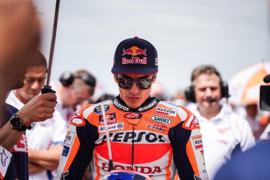 MotoGP, continua il calvario per Marc Marquez: “Dovrò sottopormi a un nuovo intervento”