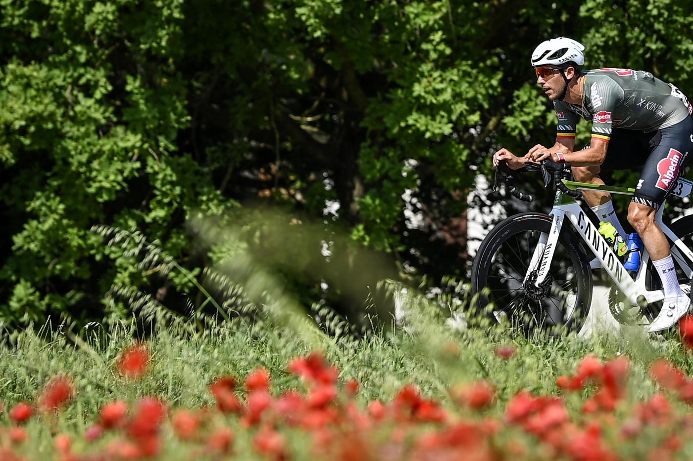 Giro d’Italia 2022: arriva la fuga anche a Treviso, Dries De Bondt beffa Edoardo Affini