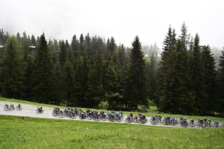 Giro d’Italia 2022, tappa Belluno Marmolada (Passo Fedaia): dove passa la corsa e a che ora, paesi e province attraversate