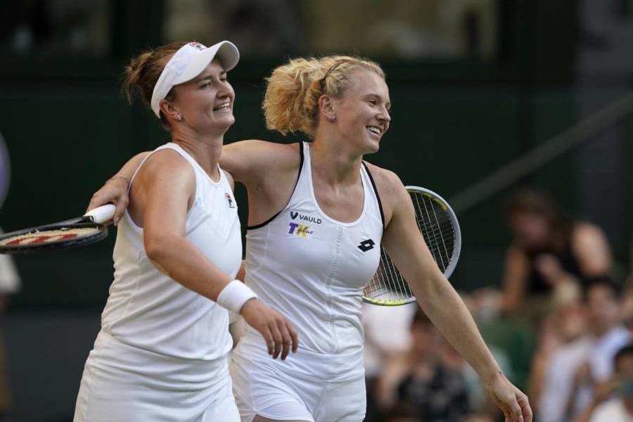Australian Open 2023, le ceche Barbora Krejcikova e Katerina Siniakova vincono il titolo nel doppio femminile