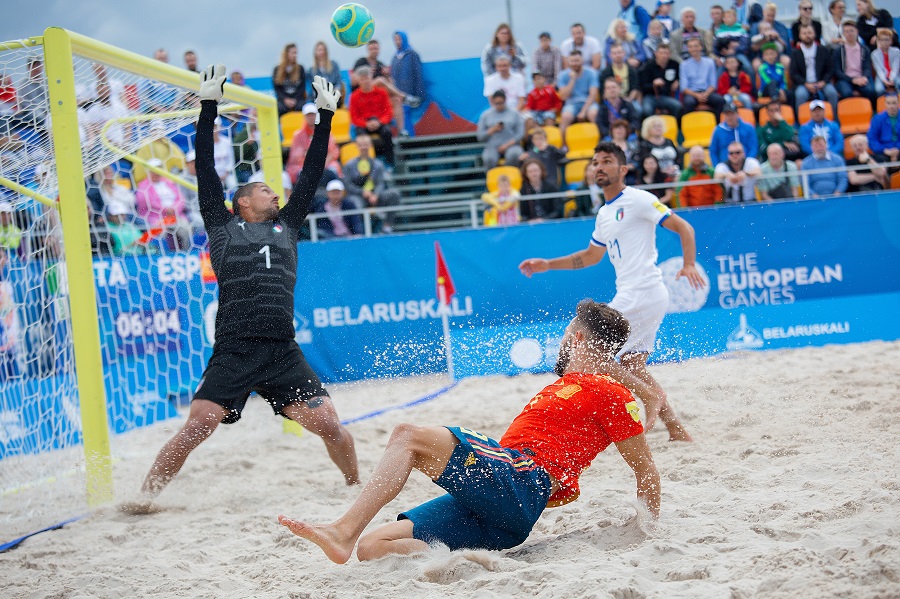 Fútbol playa, la selección masculina eliminada ante España, los blues arrollan a República Checa – OA Sport