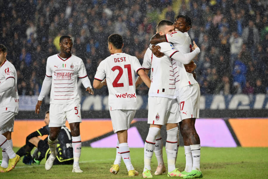 VIDEO Empoli Milan 1 3: highlights, gol e sintesi. Rossoneri corsari in Toscana, finale da brividi