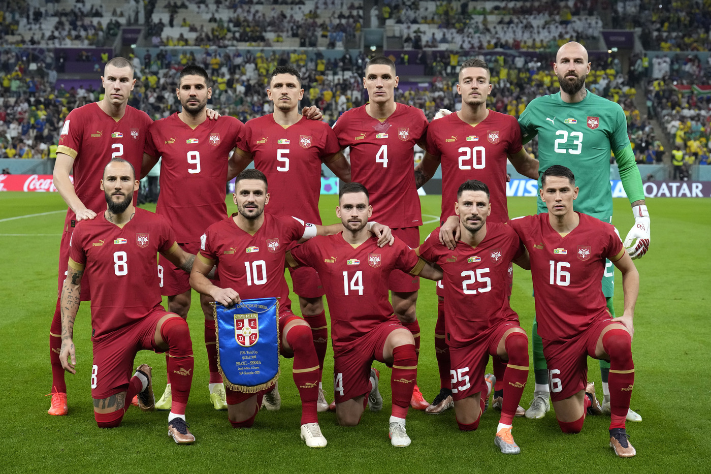 Calcio, Mondiali 2022: bandiera anti Kosovo nello spogliatoio della Serbia, la federazione chiede sanzioni