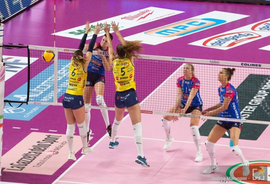 LIVE Conegliano Novara 3 1, Supercoppa Italiana volley femminile in DIRETTA: quinto sigillo consecutivo per le Pantere
