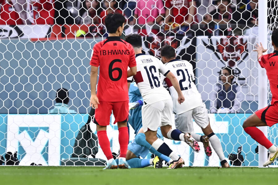 VIDEO Corea del Sud Portogallo 2 1, Mondiali calcio: highlights e sintesi. Lusitani primi, asiatici secondi