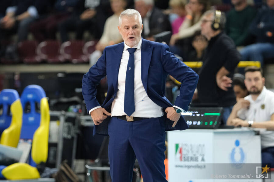 Volley, SuperLega: Paolo Montagnani esonerato, non è più l’allenatore di Siena