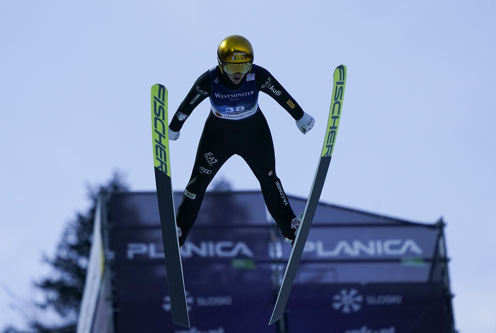 Salto con gli sci femminile, quinto centro di Nika Prevc a Zao. 16ª Lara Malsiner