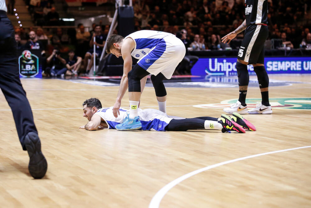 Amedeo Della Valle, Aleksej Nikolic