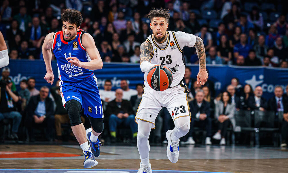 Basket, Eurolega: la Virtus non fa il colpaccio, l’Efes vince e continua a sperare