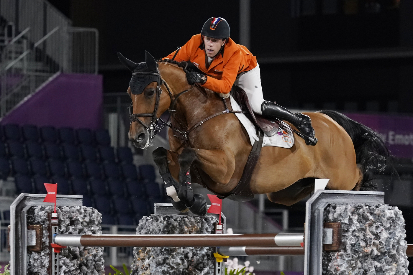 Equitazione, Global Champions Tour Cannes 2023: Maikel van der Vleuten si impone nella gara di sabato