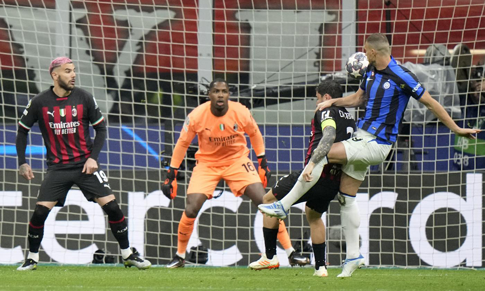 Il gol di Dzeko nel derby di andata di Champions League