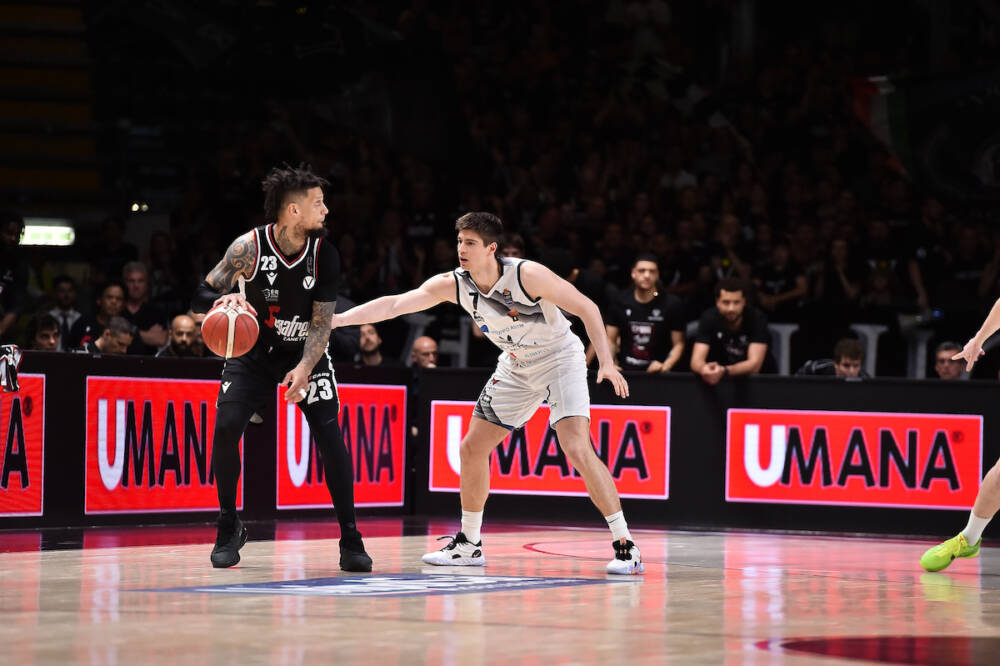 Leonardo Candi, Daniel Hackett