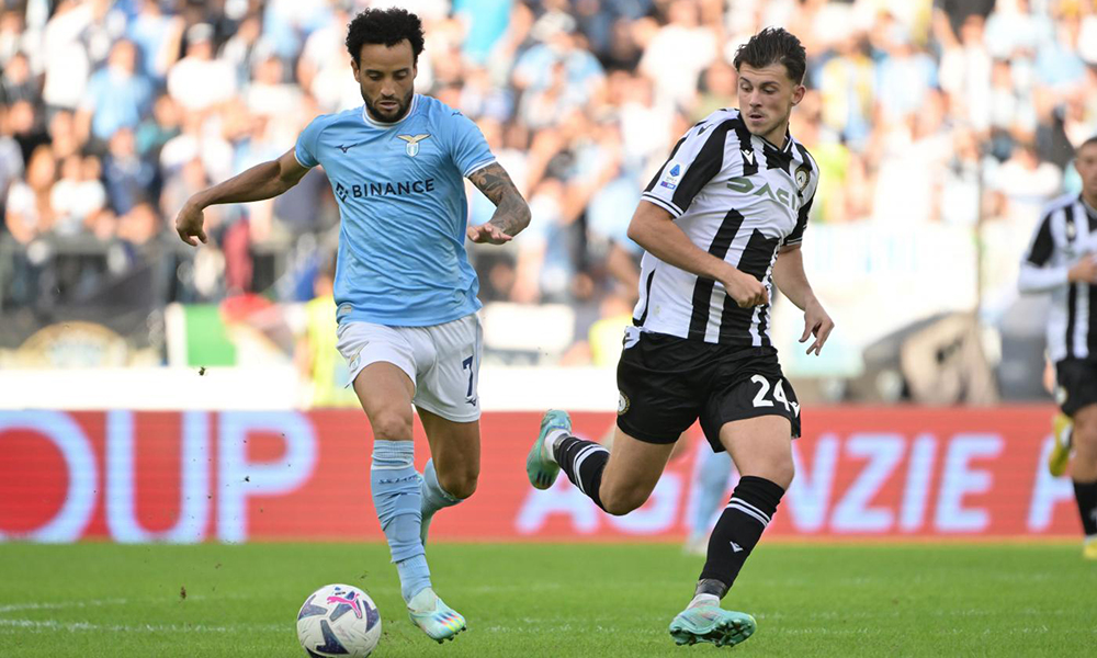 Felipe Anderson contro Samardzic in Udinese - Lazio / Serie A 2022-23