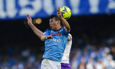 Irving Lozano contro la Fiorentina