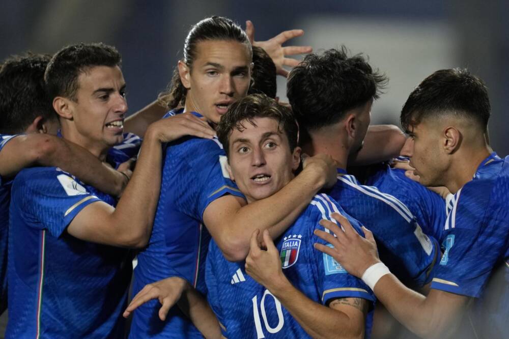 LIVE Italia Corea del Sud 2 1, Mondiali calcio U20 in DIRETTA: punizione perfetta di Pafundi!