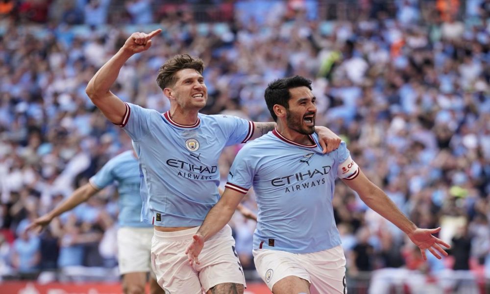 Ilkay Gundogan e John Stones (@ LaPresse)