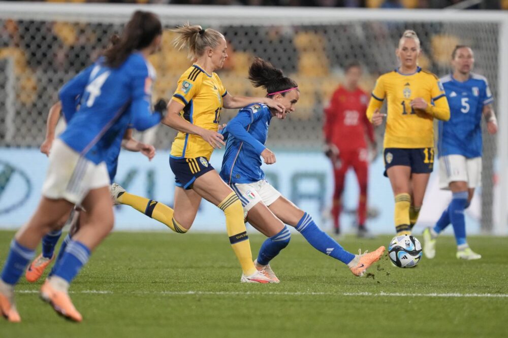 Calcio, l’Italia lotta ma non basta in Nations League: vince la Svezia grazie al goal di Kaneryd