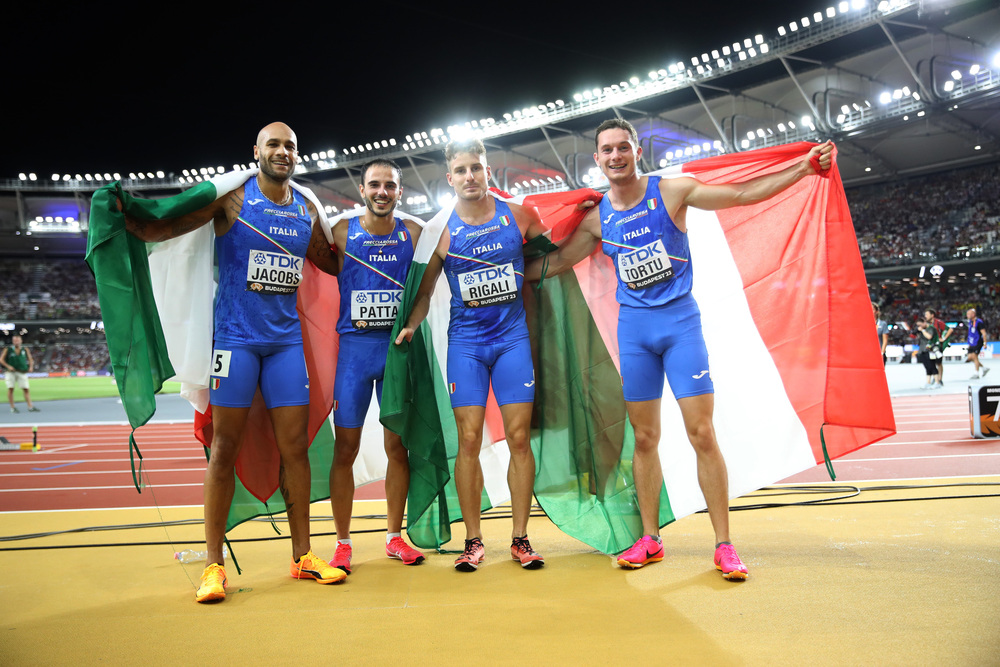Atletica, i tempi di frazione dell’Italia nella 4×100 alle World Relays: Jacobs avvicina i 9 secondi netti
