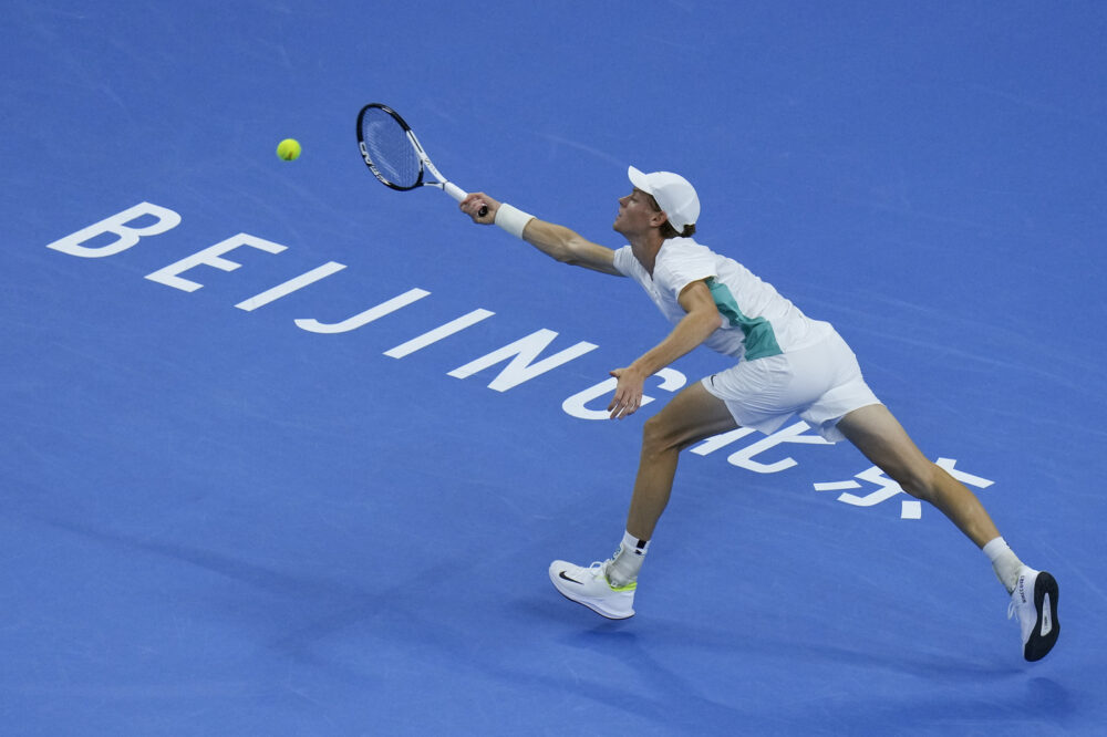 Sinner quebra tabu contra Medvedev e vence ATP 500 de Pequim - Rádio  Itatiaia