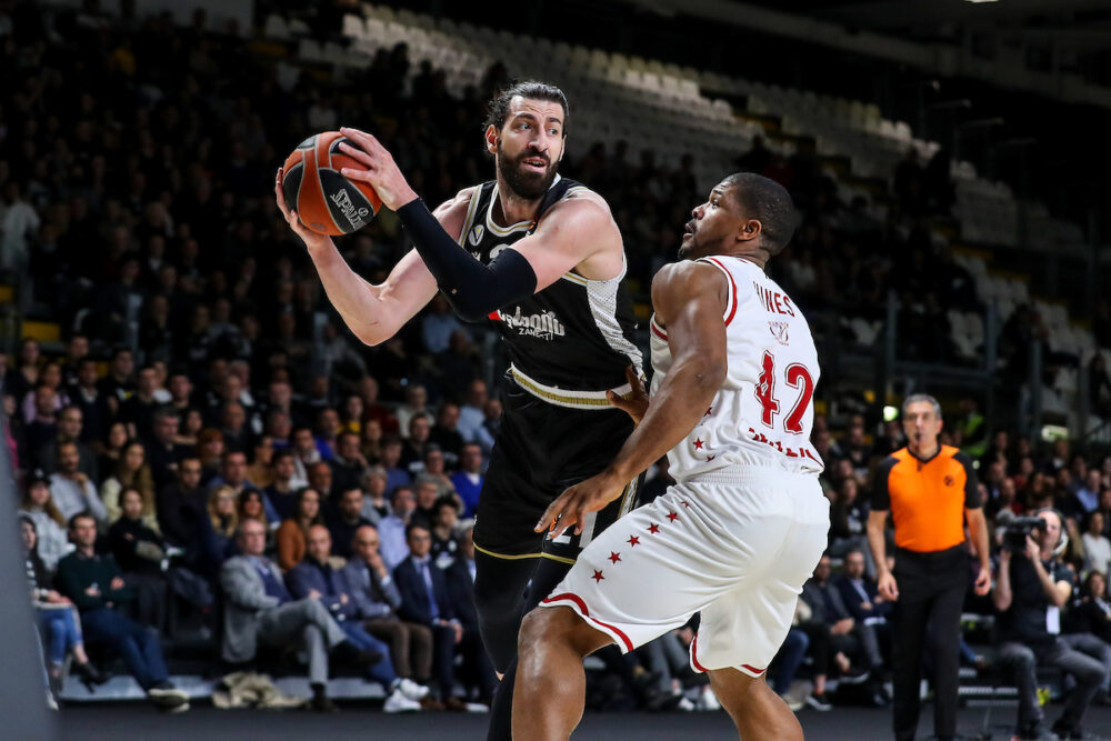 Tornik’e Shengelia, Kyle Hines