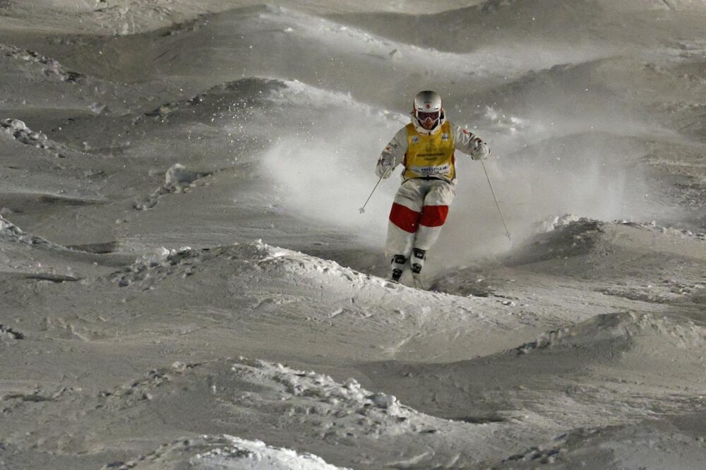 Sci freestyle, Coppa del mondo dual moguls: Kingsbury e Jakara trionfano nel’ultimo atto di Chiesa in Valmalenco