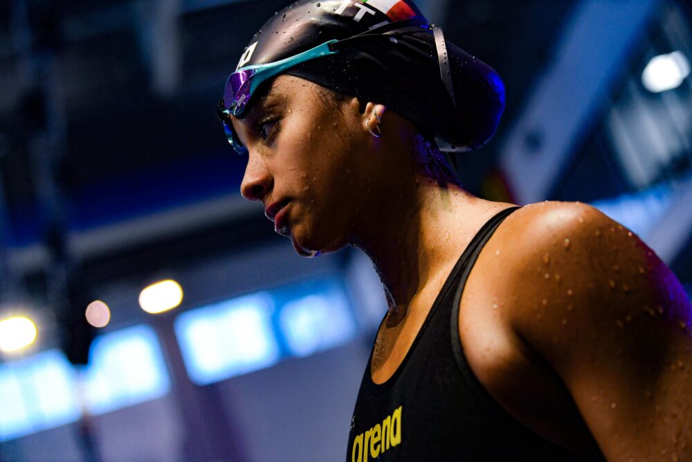 Nuoto, Sara Curtis vince e sfiora il record italiano nei 50 sl in Grecia. Ceccon batte Christou nei 100 dorso