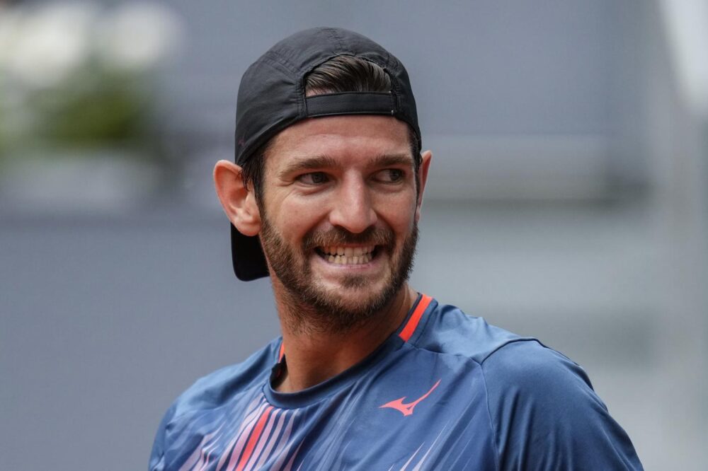 ATP Madrid 2024, Andrea Vavassori eliminato nel primo turno delle qualificazioni da Francisco Comesana