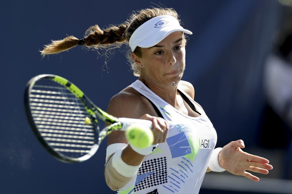 WTA Indian Wells 2024: gran colpo di Lucia Bronzetti, elimina Kalinina e va al terzo turno