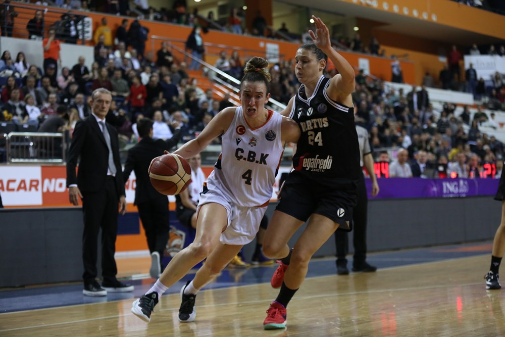 Marina Mabrey, Cecilia Zandalasini