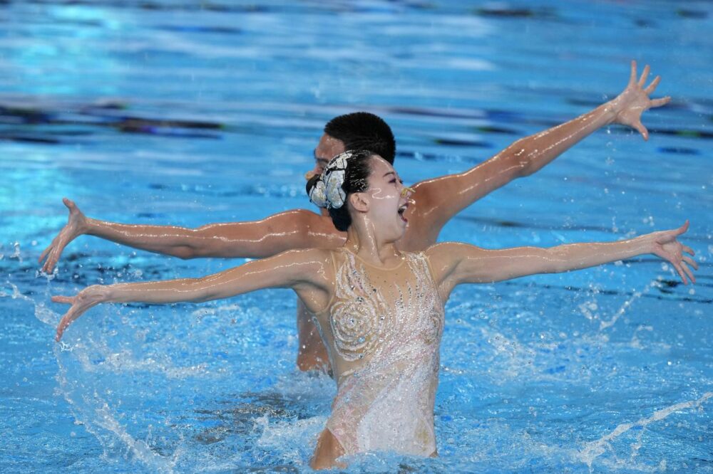 LIVE Nuoto artistico, Mondiali 2024 in DIRETTA: si assegna l’ultimo titolo nel duo misto libero