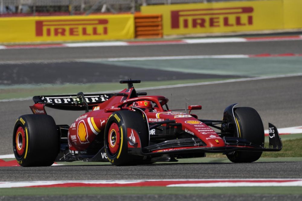 LIVE F1, GP Bahrain 2024 in DIRETTA: tutto pronto per il via, Leclerc e Sainz sfidano Verstappen