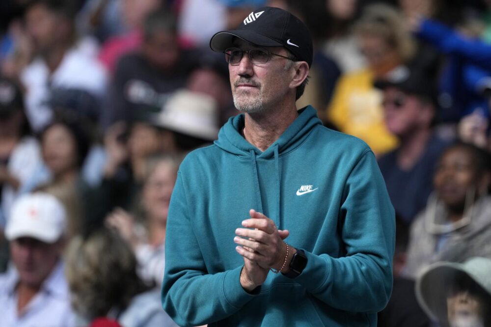 Darren Cahill raggiunge Jannik Sinner: un indizio positivo in ottica Roland Garros?