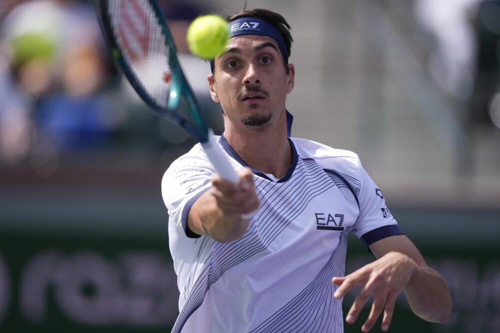 Tennis, Lorenzo Sonego si separa da coach Gipo Arbino: “Ho bisogno di nuovi stimoli”
