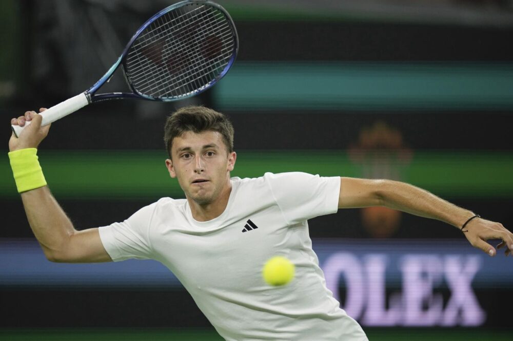 ATP Roma 2024: Luca Nardi incanta la Capitale nella notte, batte Altmaier e avanza agli Internazionali ...