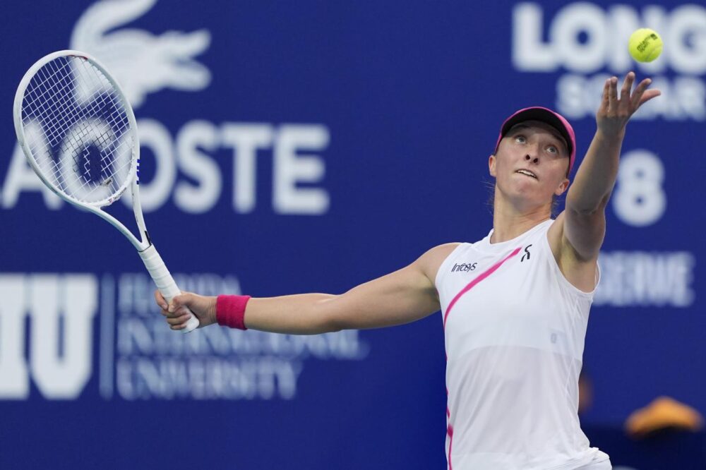 WTA Stoccarda 2024, risultati 18 aprile. Approdano ai quarti Swiatek, Rybakina e Vondrousova