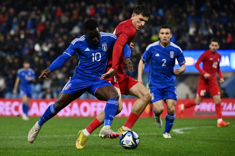Calcio, l’Italia U21 pareggia per 1-1 con la Turchia a Ferrara nelle qualificazioni degli Europei 2025