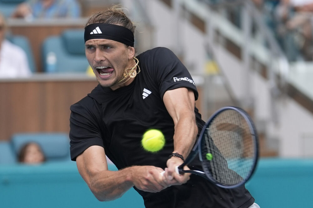 ATP Miami 2024: Alexander Zverev ferma Fabian Marozsan e va in semifinale