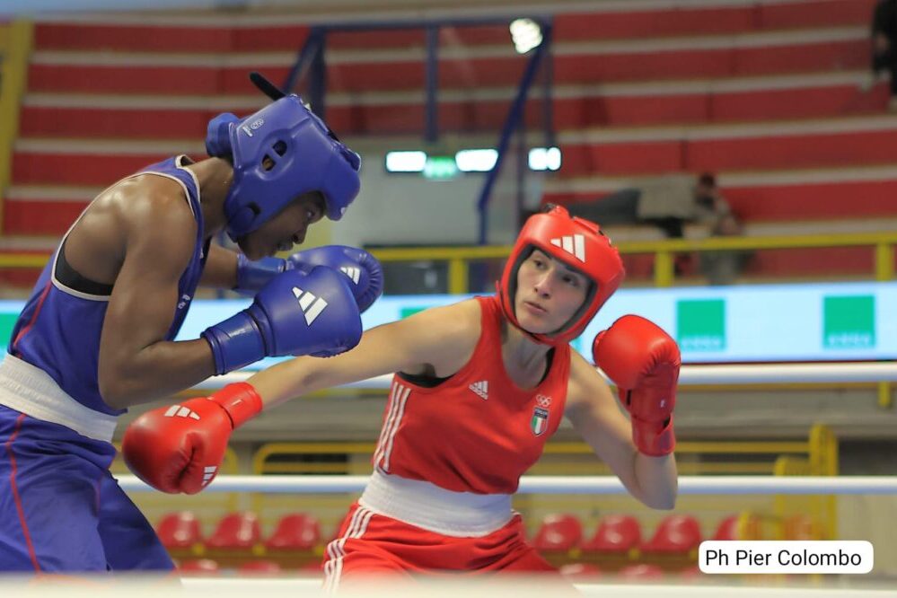 Boxe, Angela Carini giganteggia contro Moreira e porta un altro pass olimpico all’Italia!